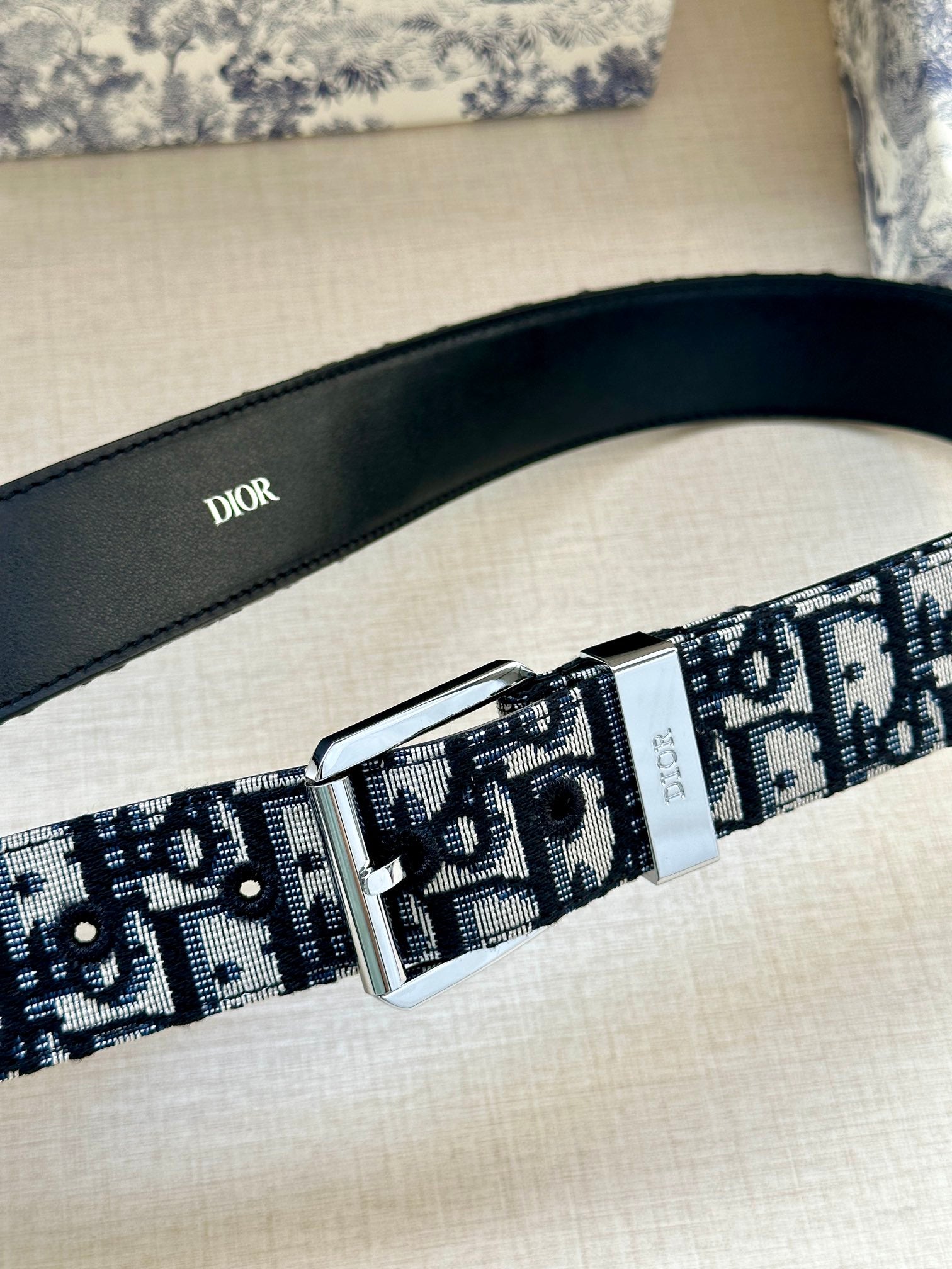 P1Q115D26 Popular High quality belt With full package