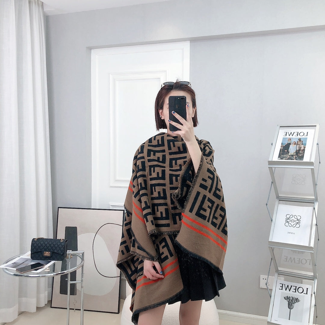W1R86F28 Popular cloak