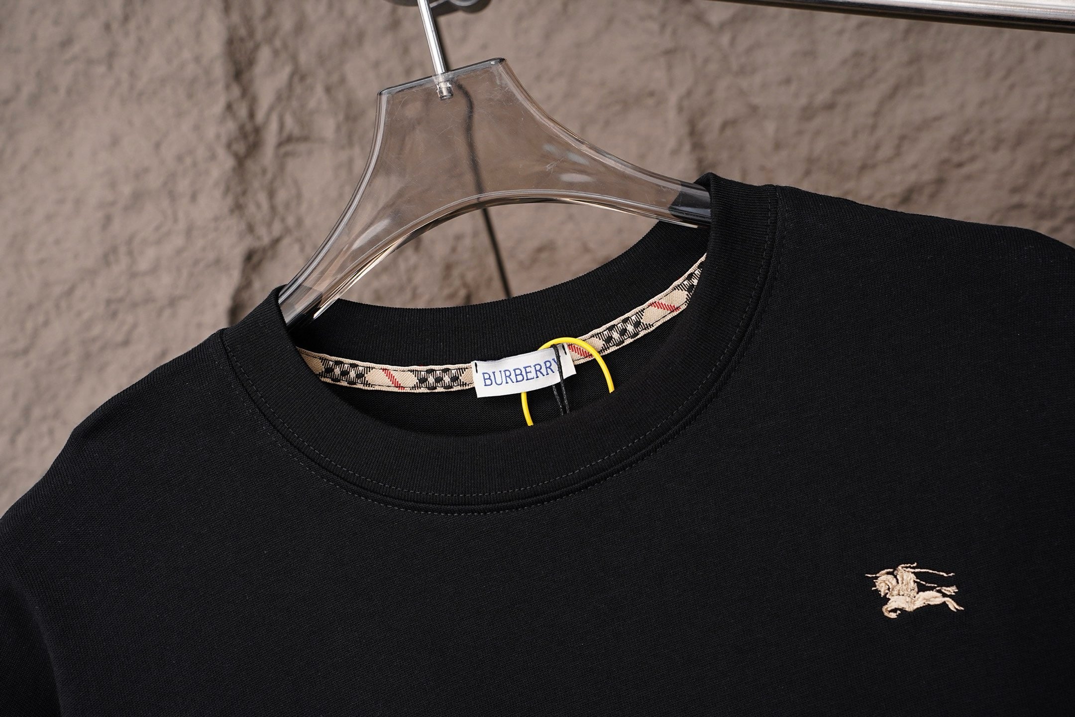 U1R86R4 Popular T-shirts