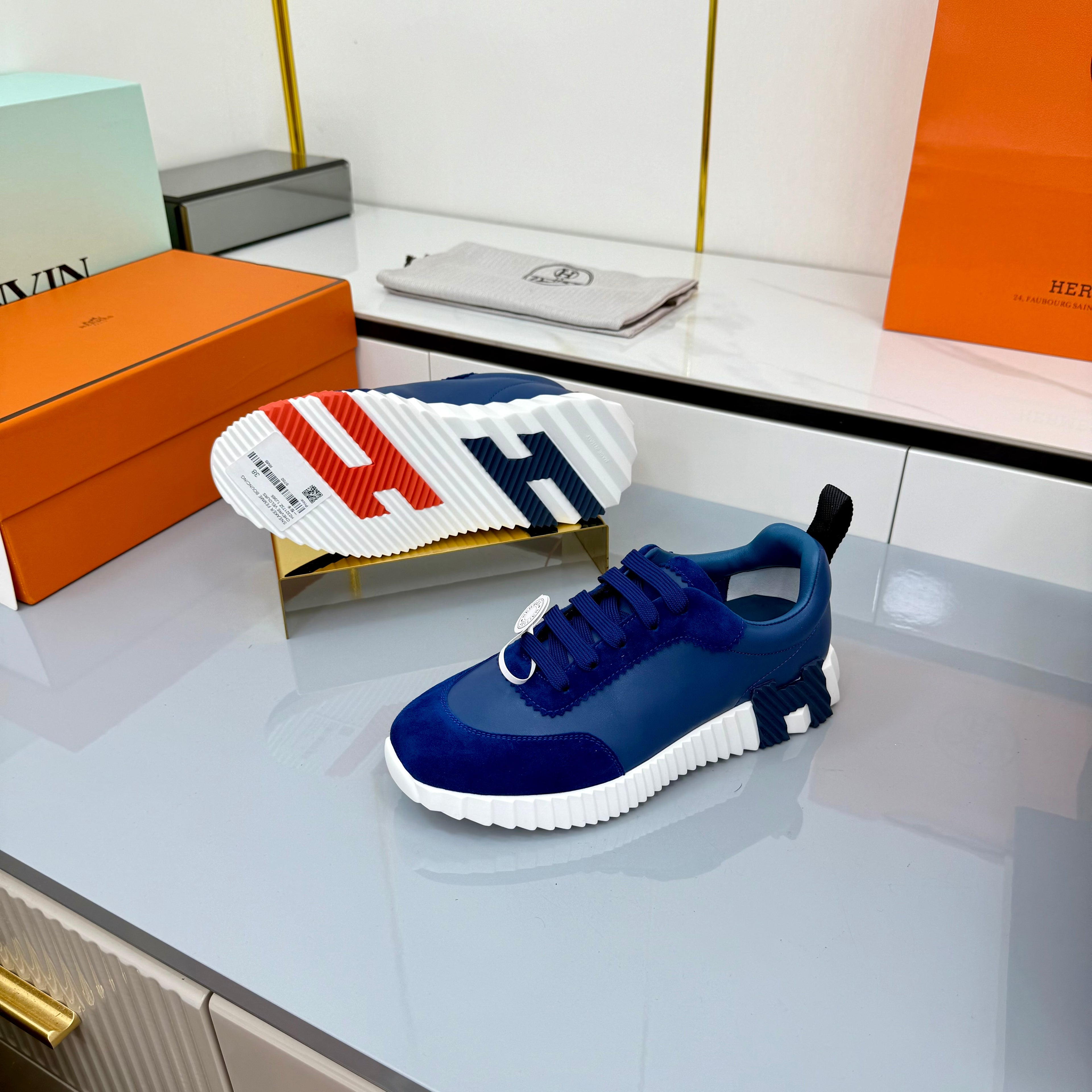 Z2Q95H132 Popular high-quality  Shoes