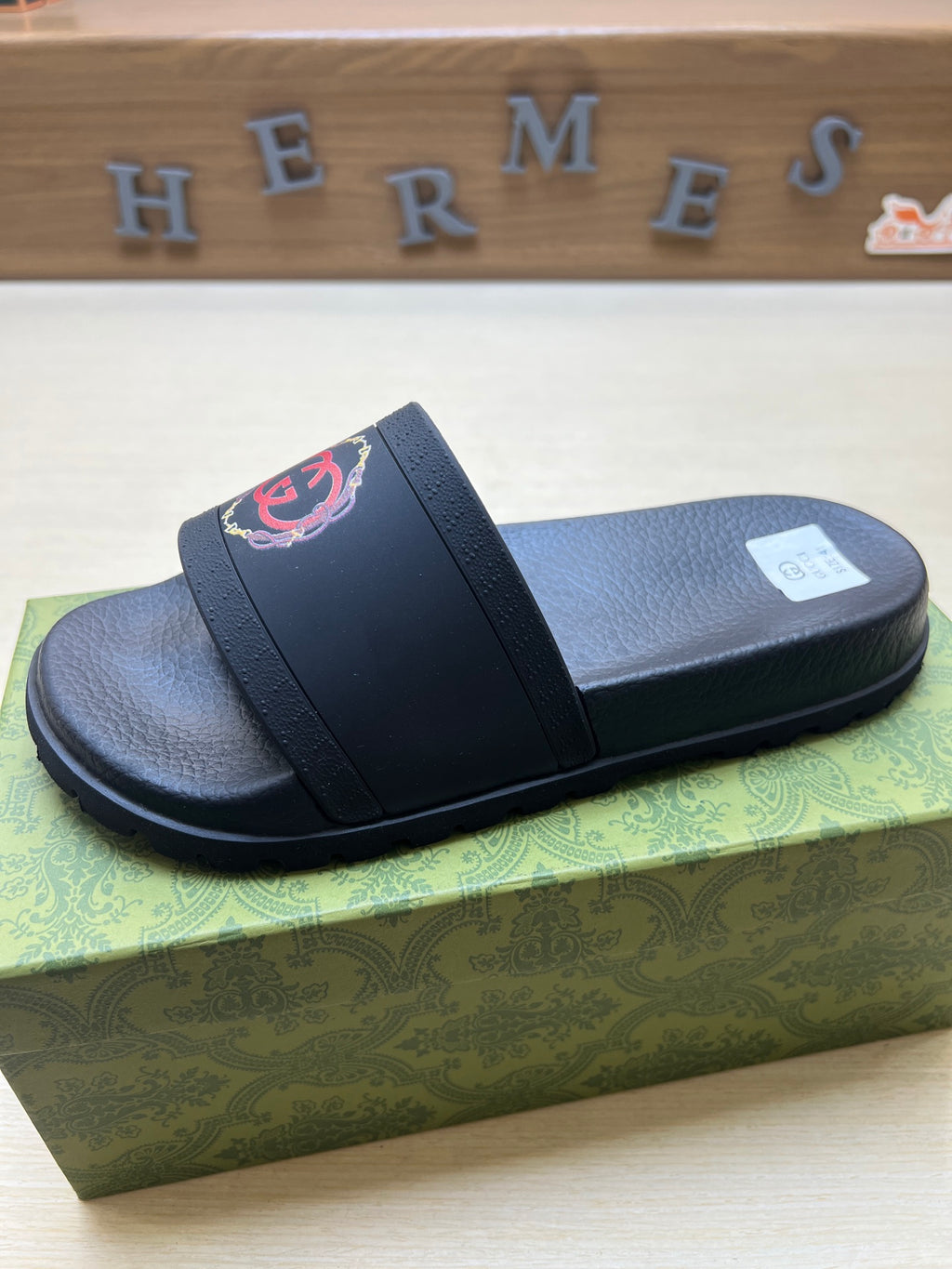 Z5R66B27 Popular Slippers