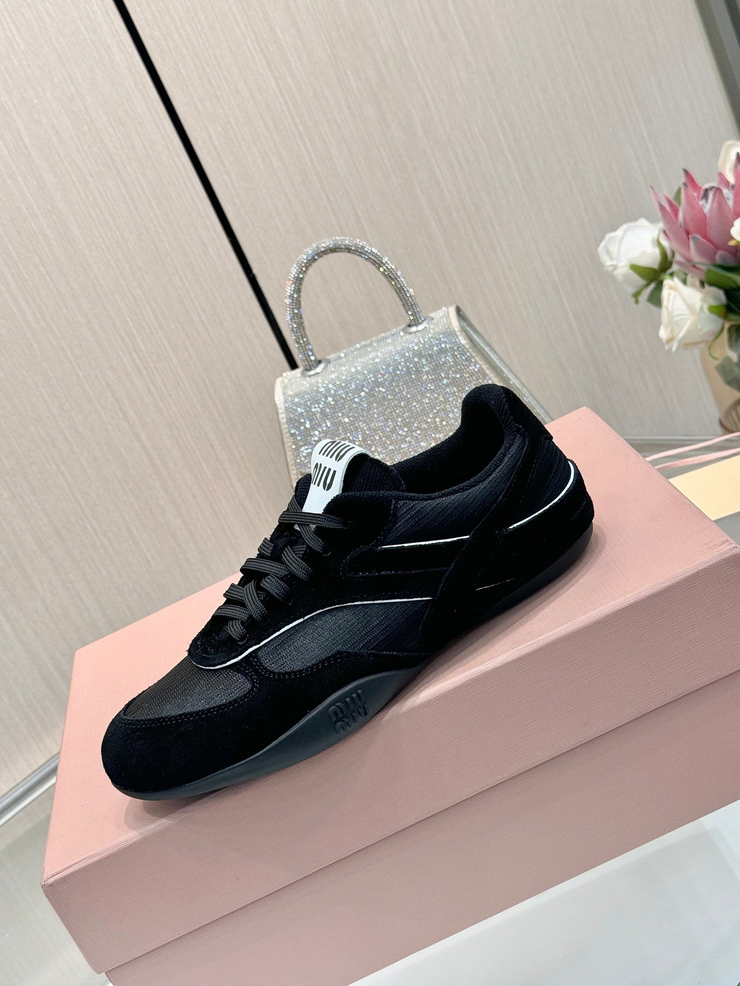 Z2Q105A246 Popular high-quality Shoes