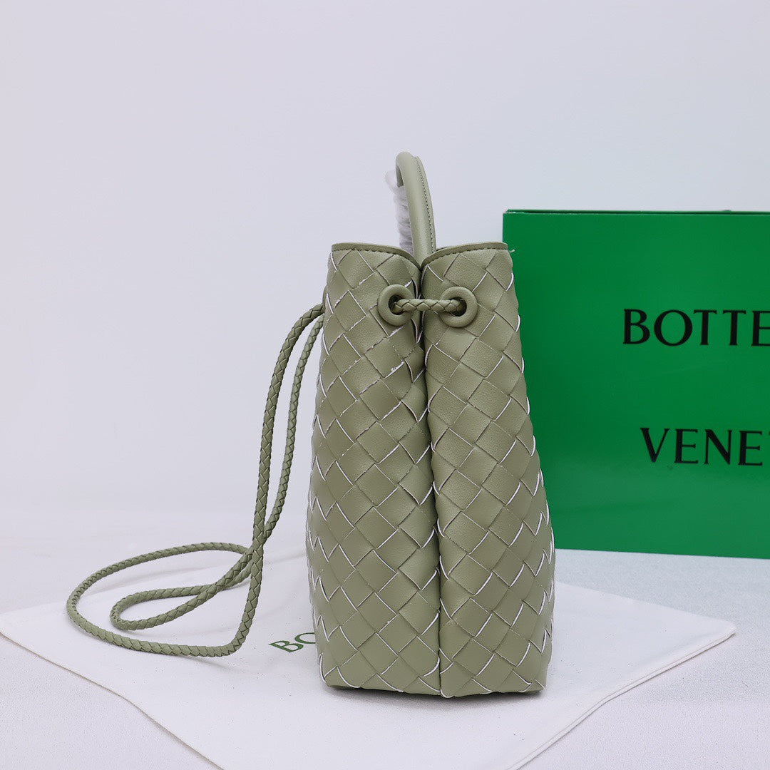 B1X104A80 Popular  leather bag