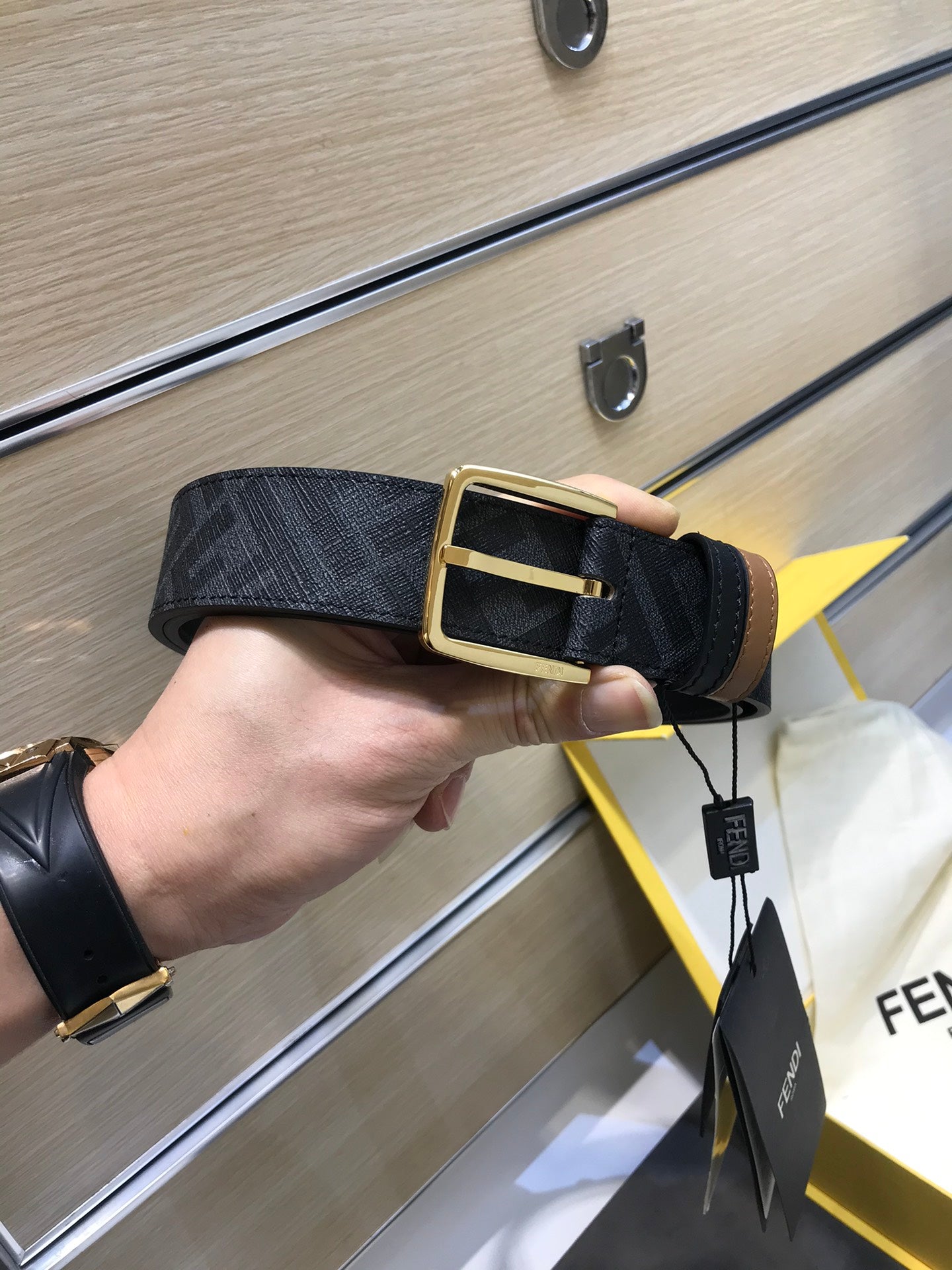 P1Q64F79 Popular   High quality belt With full package