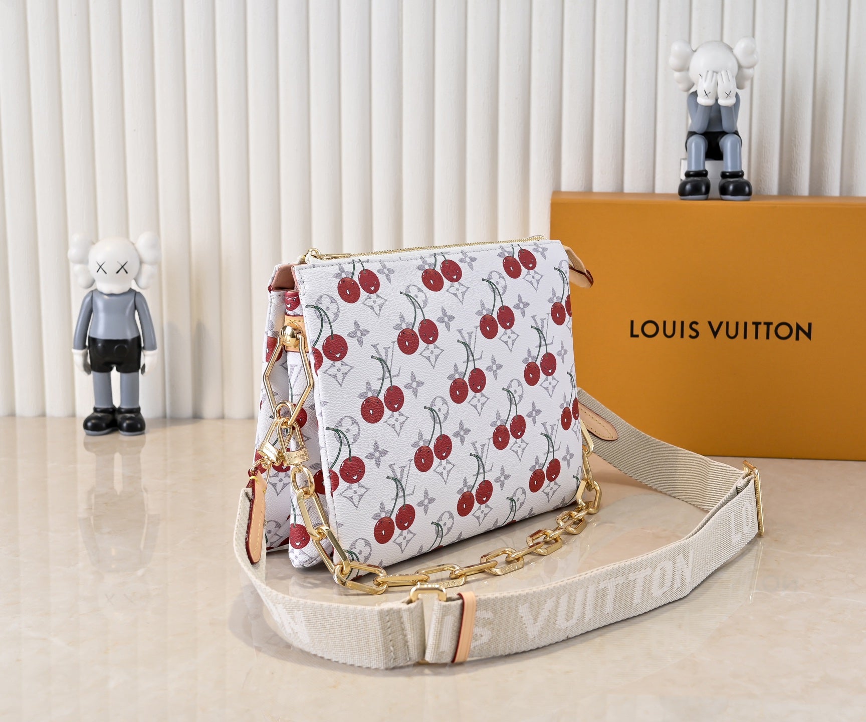 B1R15E29 Popular   bag