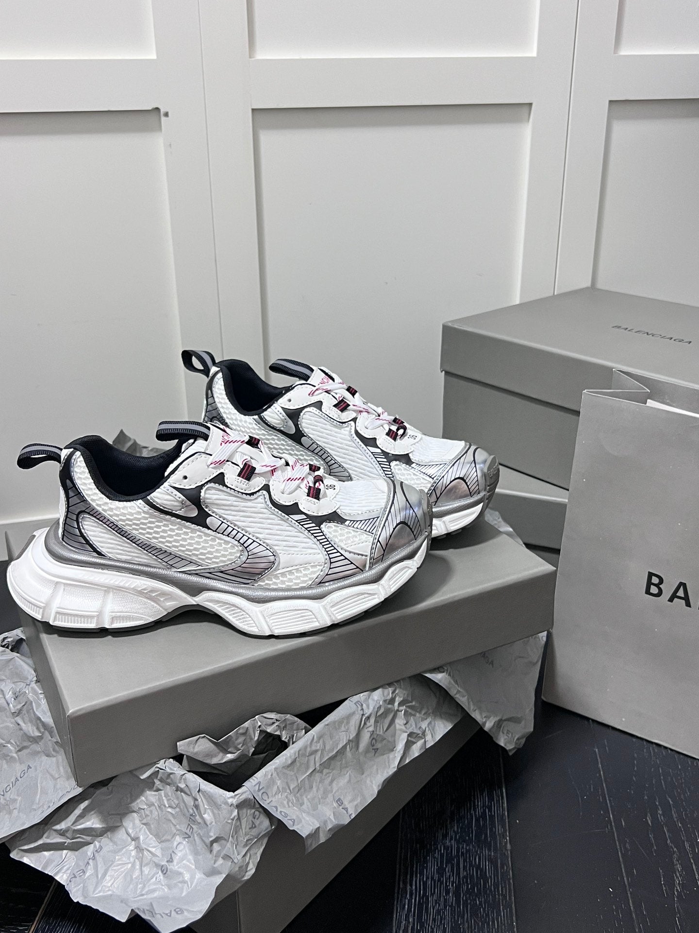 Z1Z54J115 Popular shoes