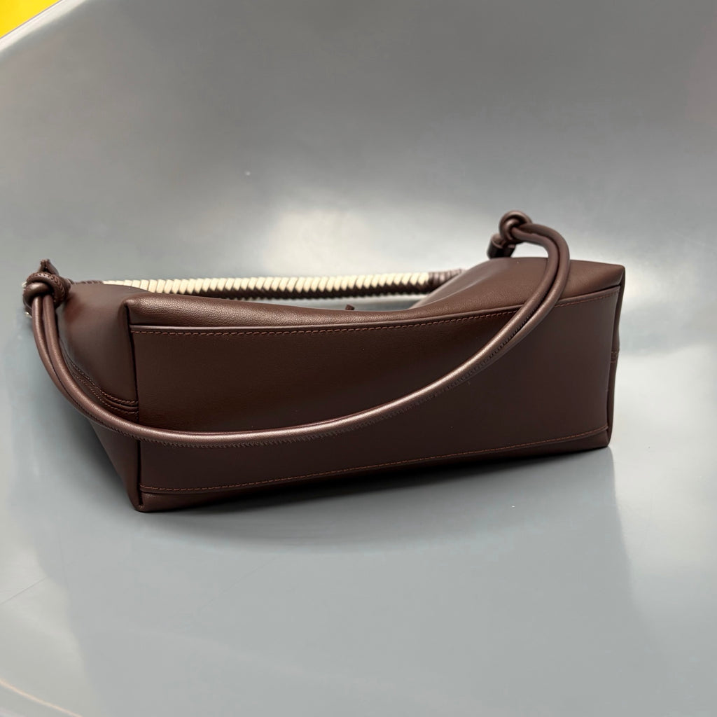 B1R66A13 Popular leather bag