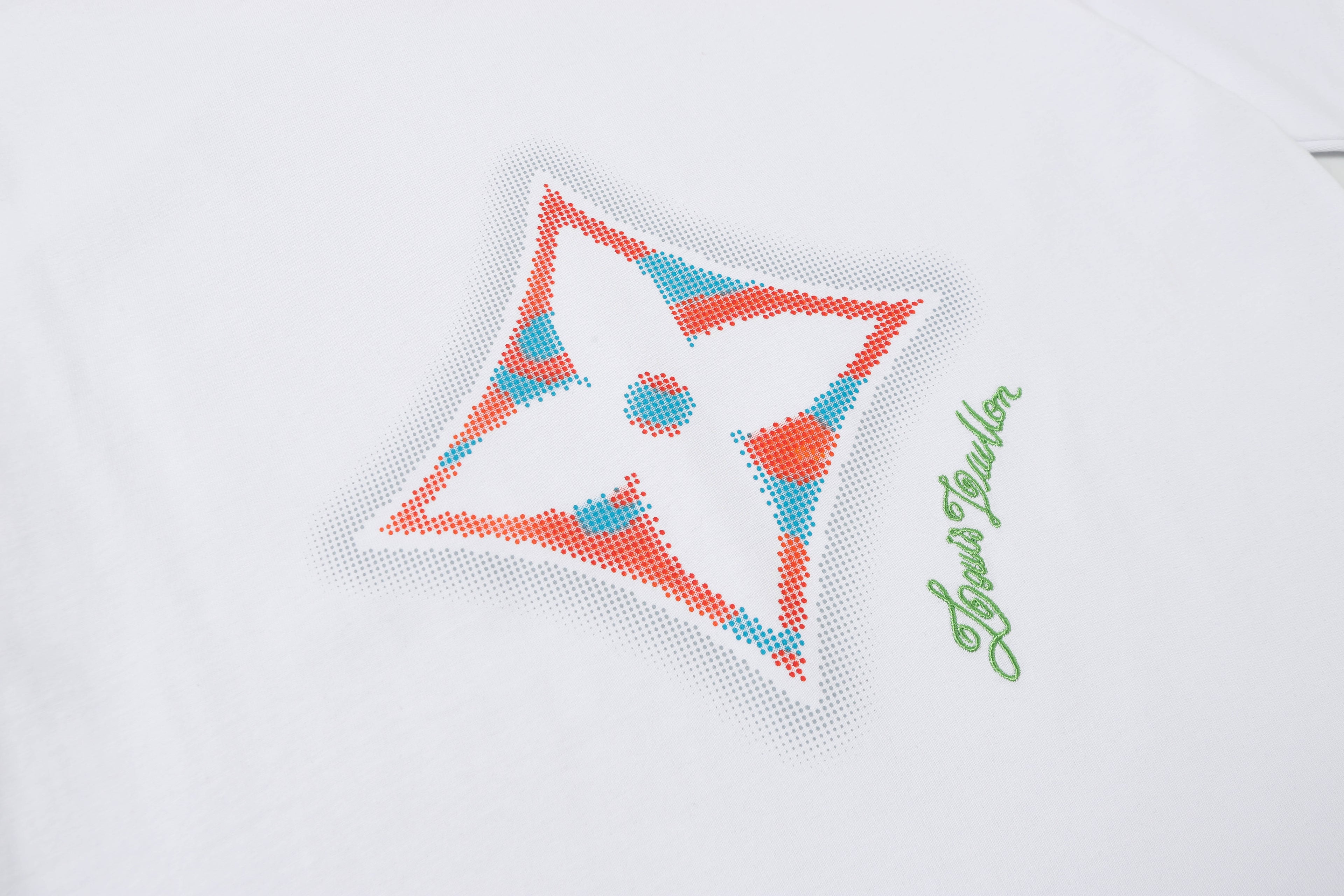 U1R45E147 Popular T-shirt