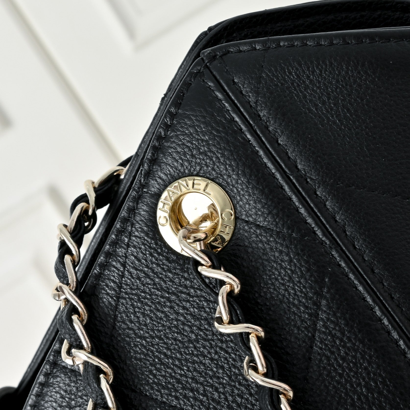 B1P36C43 Popular leather bag