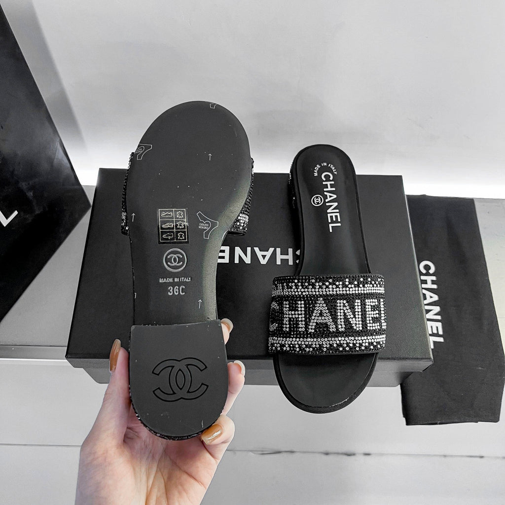 Z1ZC57 Popular sandals