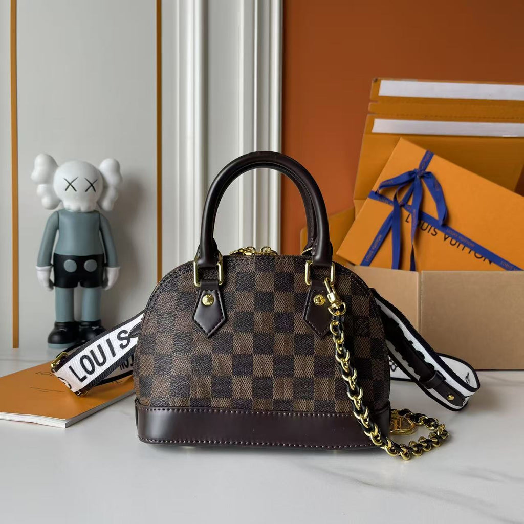 B1P46E95 Popular leather bag