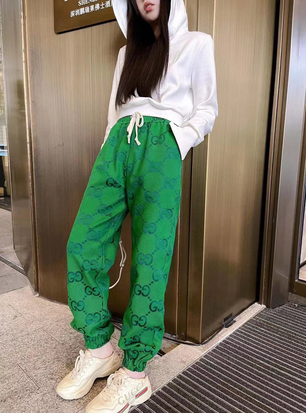 U1W35B11  Popular Pants