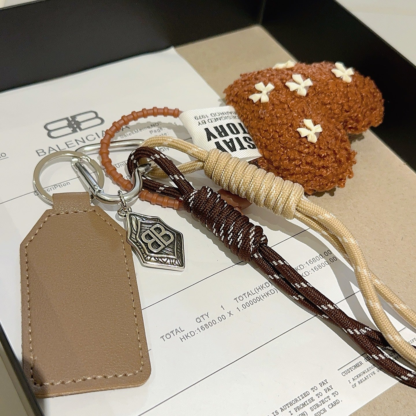 A1Z105J60 Popular bag 's charms accessories