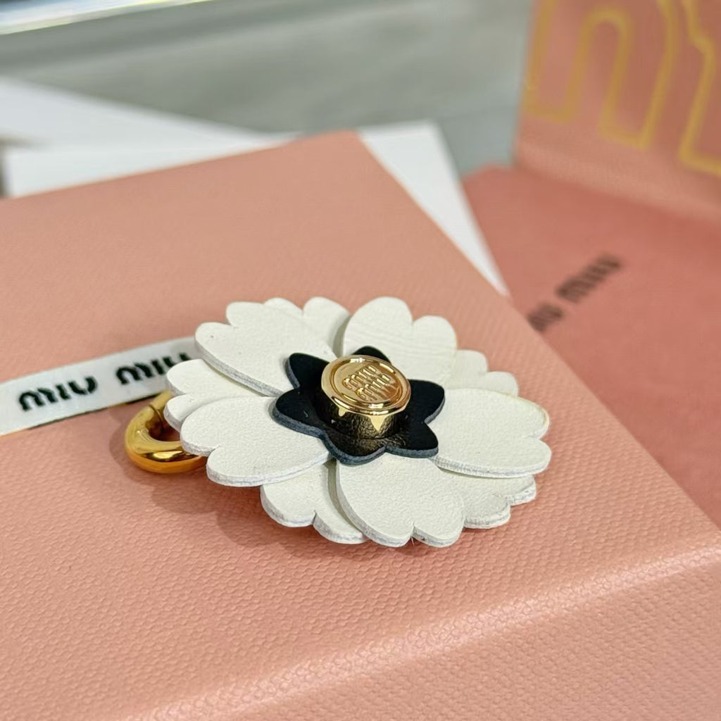 A1R46A12 Popular bag 's charms accessories