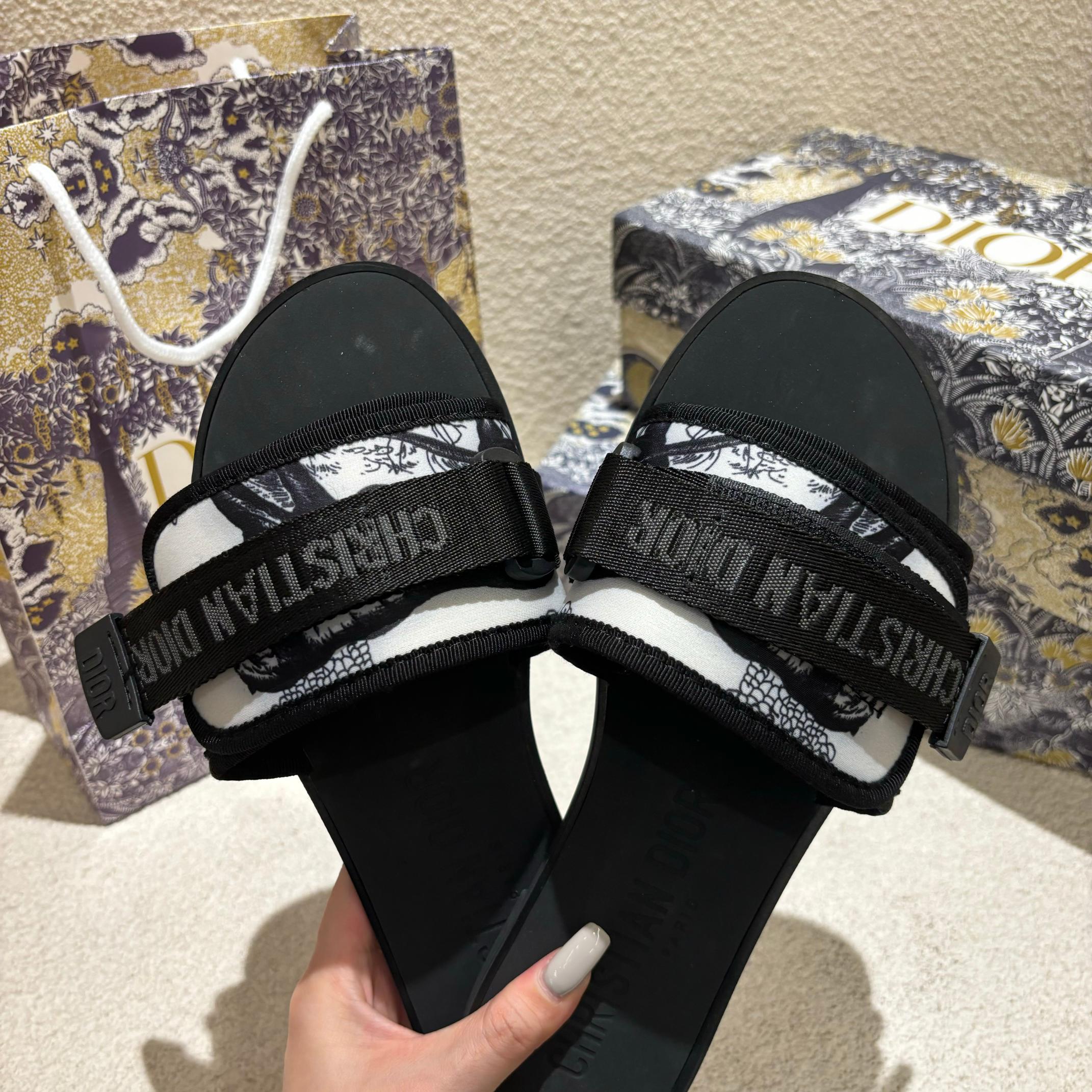 Z1ZD17 Popular slippers