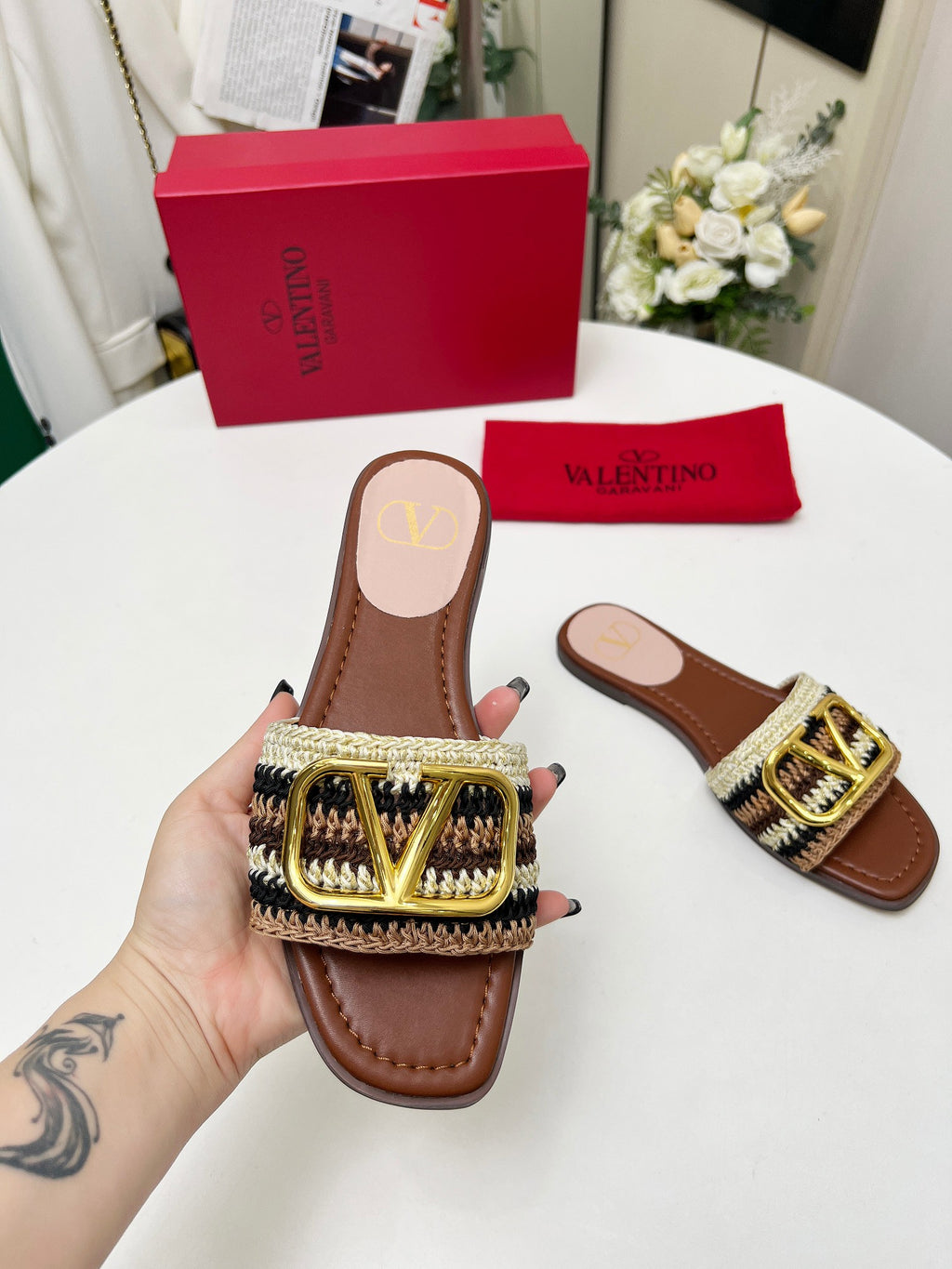 Z2Q55VL31  Popular Slippers