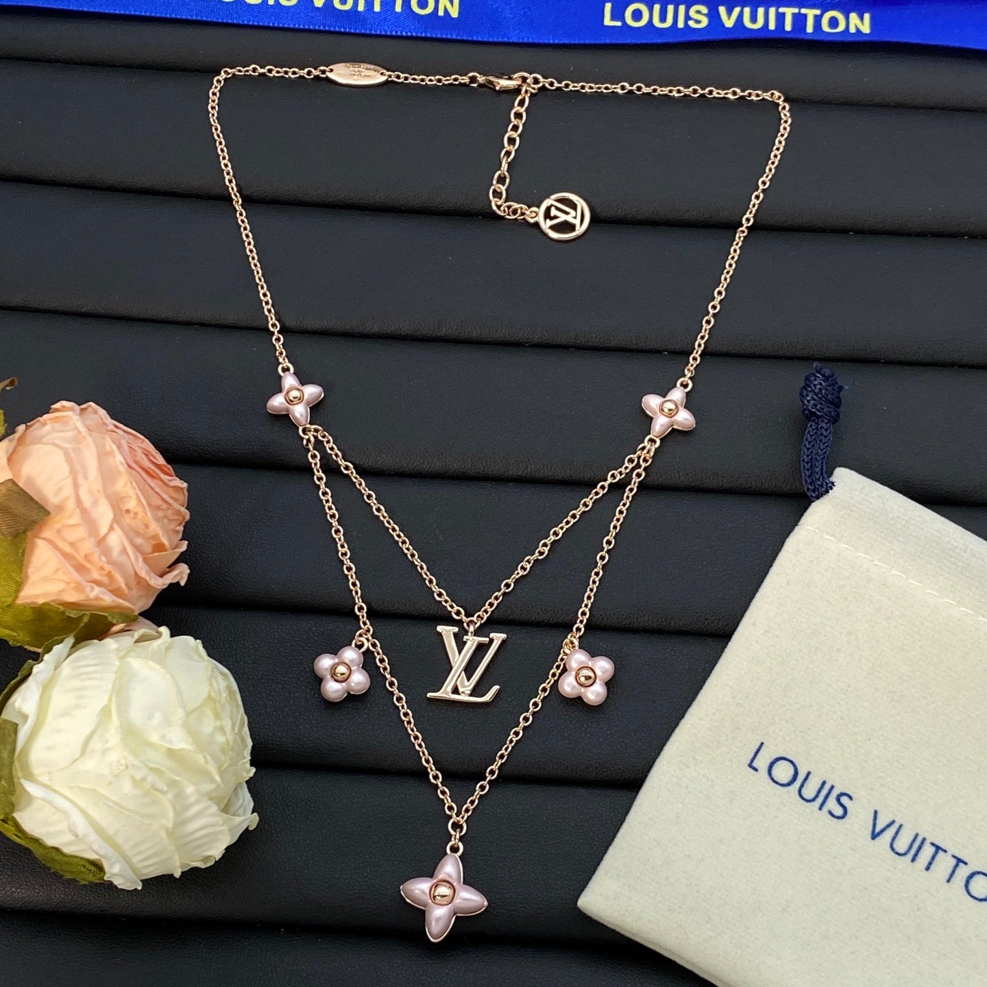 X1Q85E131X Popular Necklace