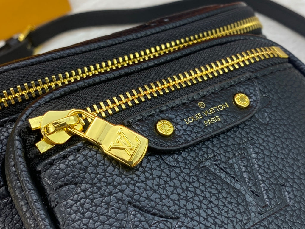 B1N55E57 Popular  leather bag