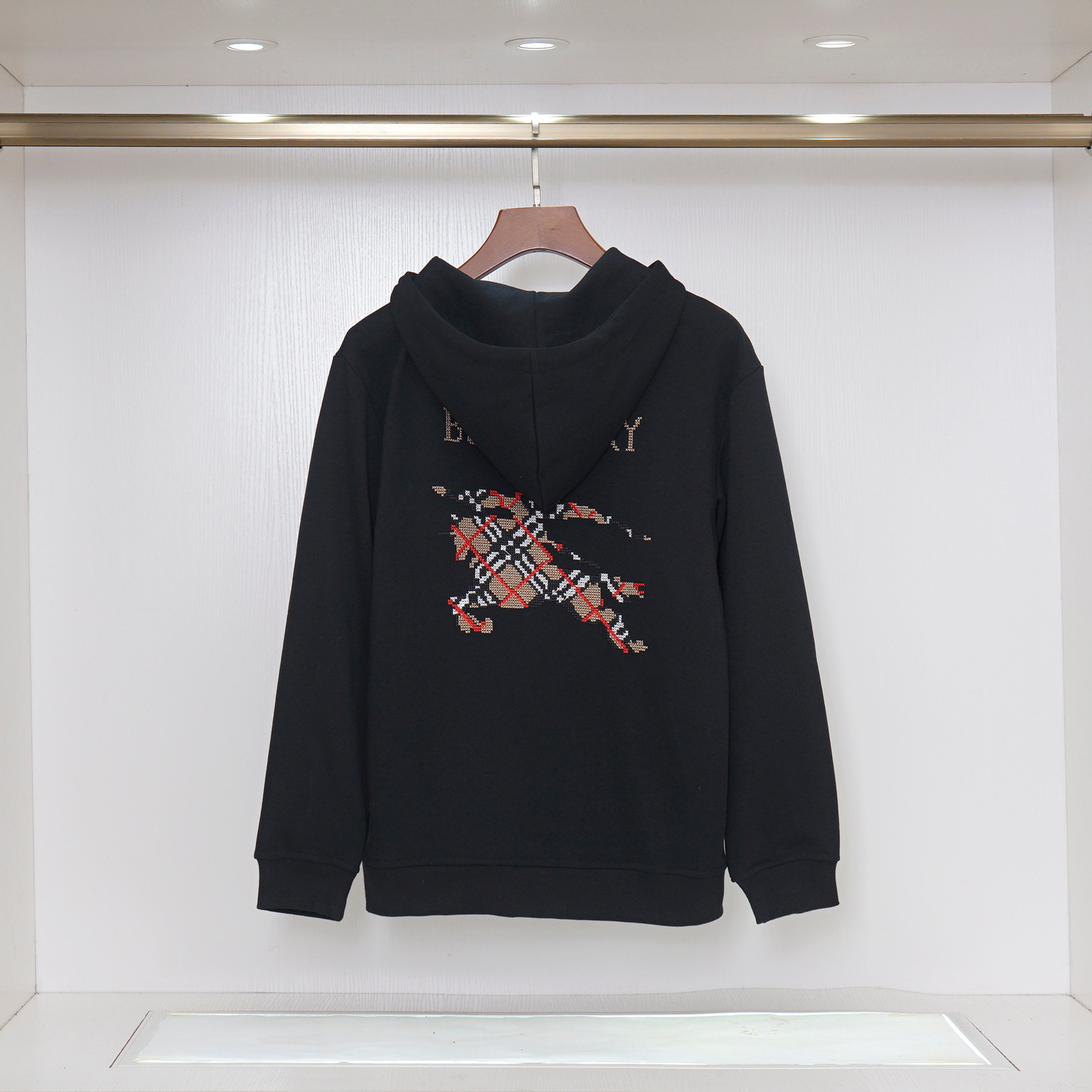U1Z05R374 Popular Sweaters