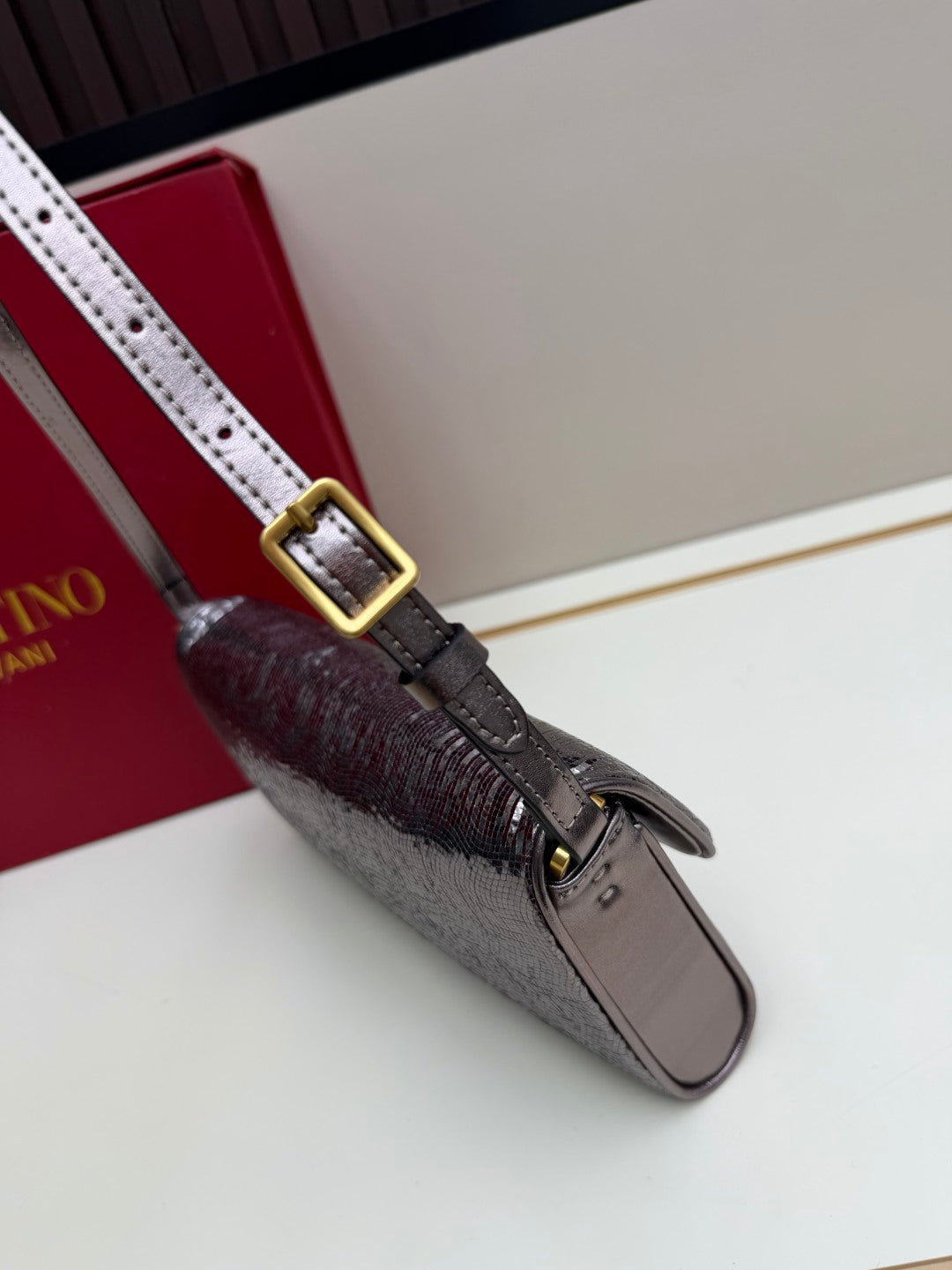 B1R76VL26 Popular  bag