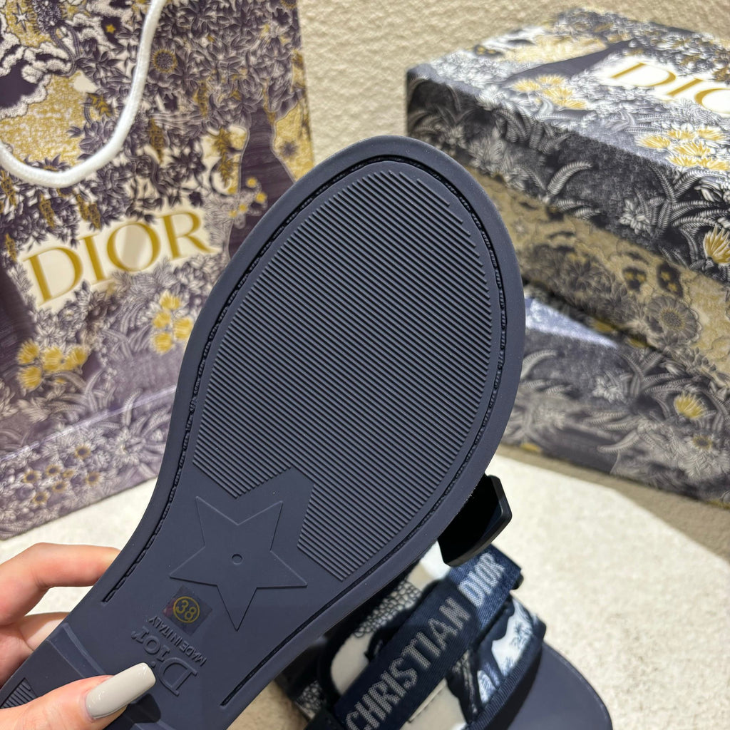 Z1ZD17 Popular slippers