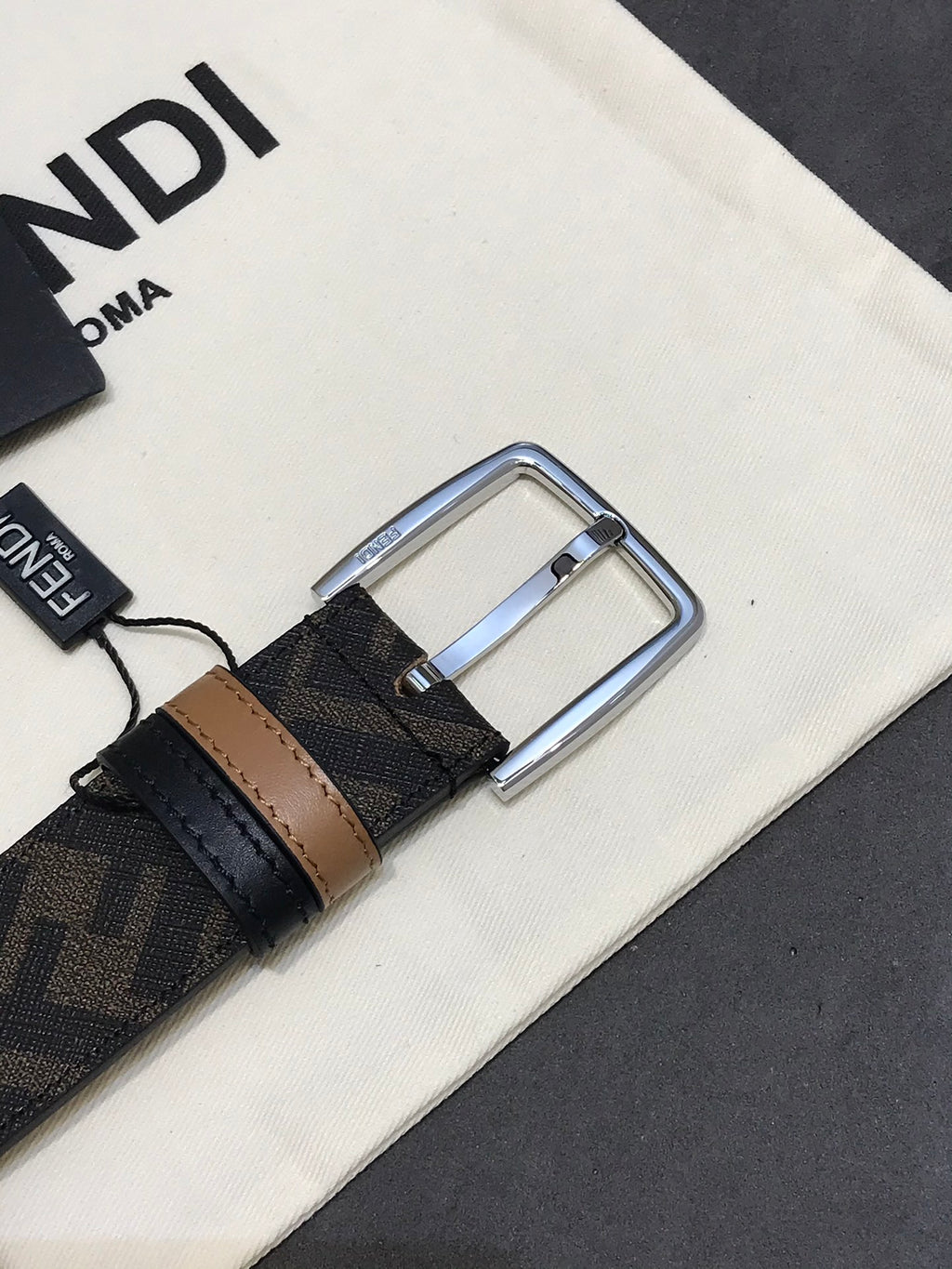P1Q64F79 Popular   High quality belt With full package