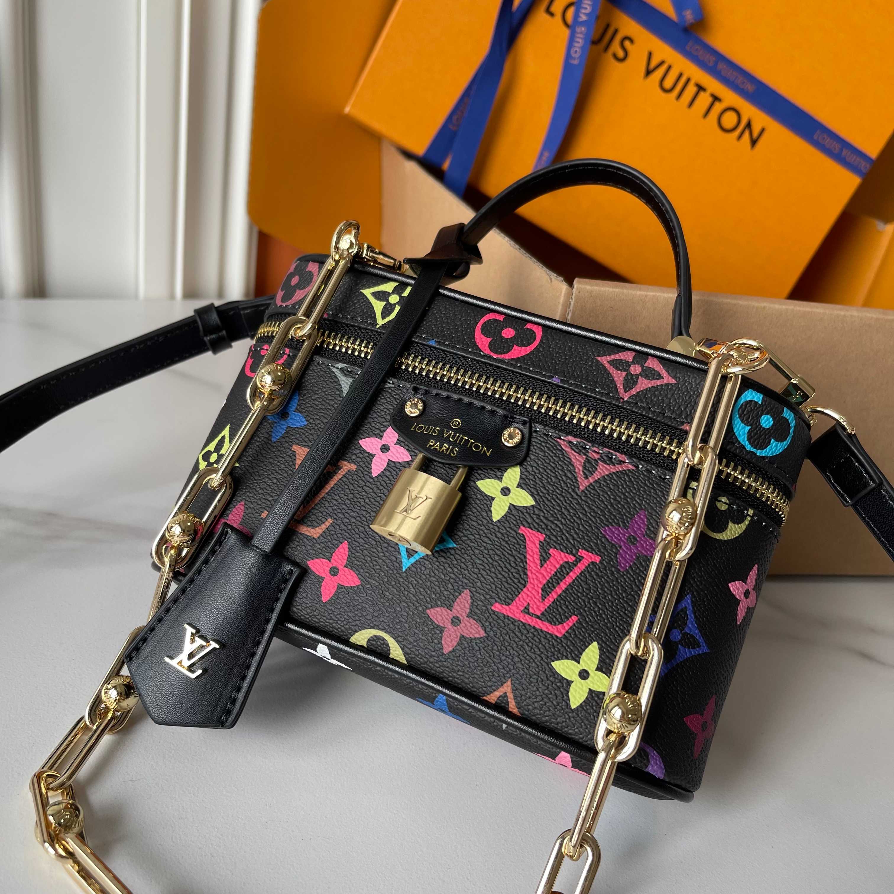 B1P46E38 Popular leather bag