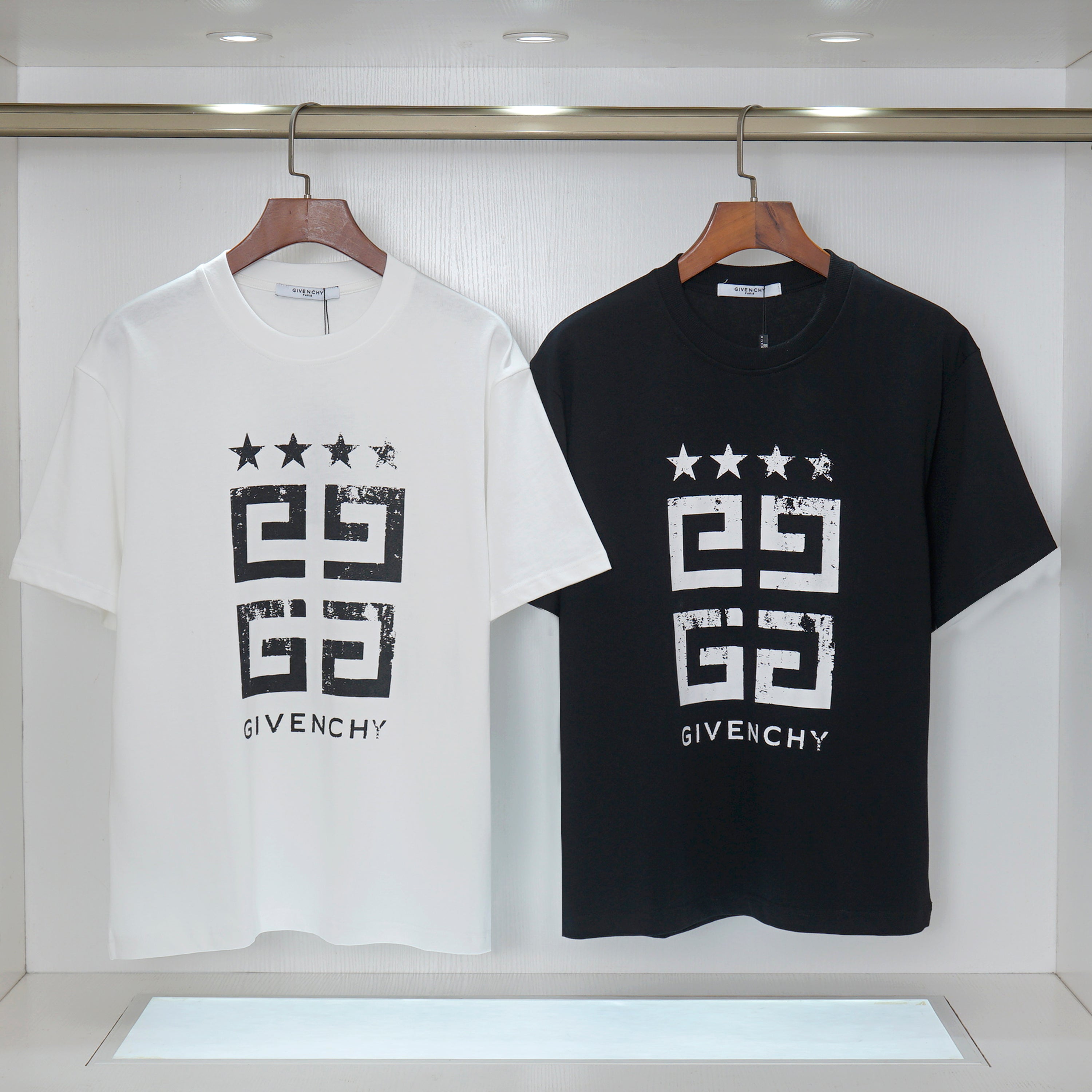 U1R76A6 Popular T-shirts