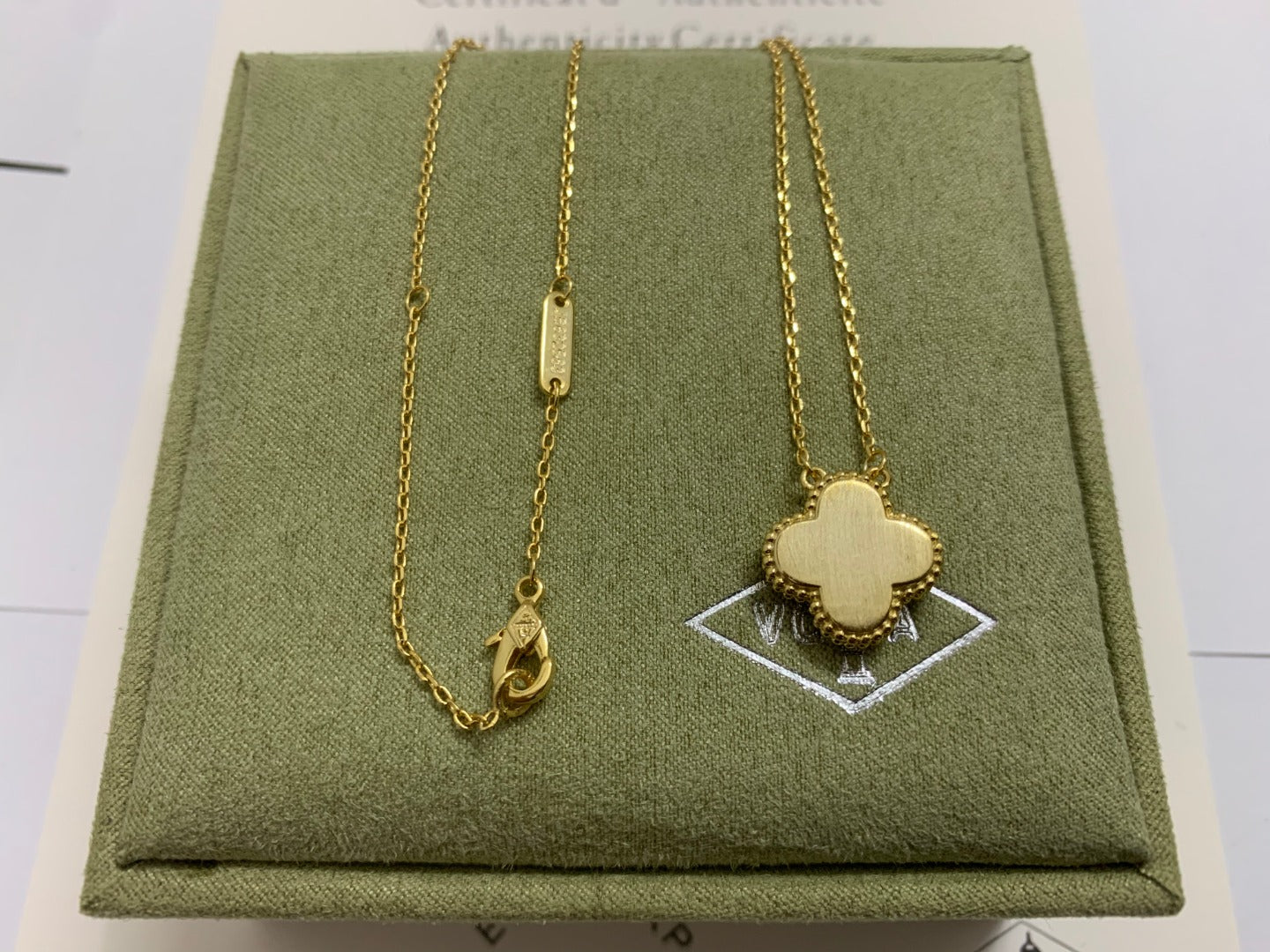 X5X53VA185X Popular  1 flower necklace