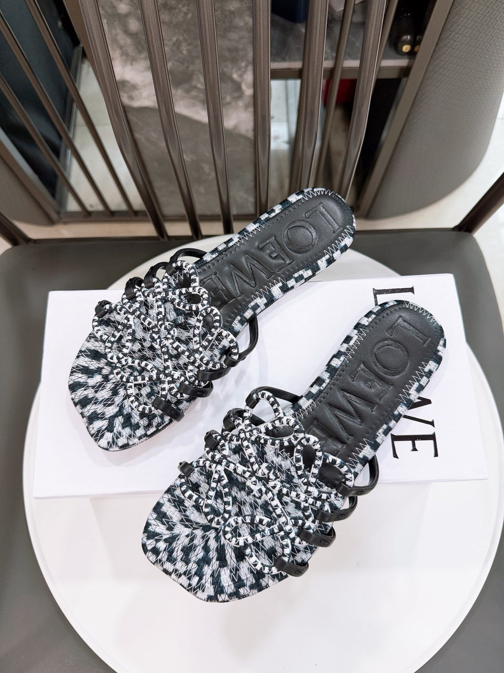 Z2R76A10 Popular high-quality  leather shoes