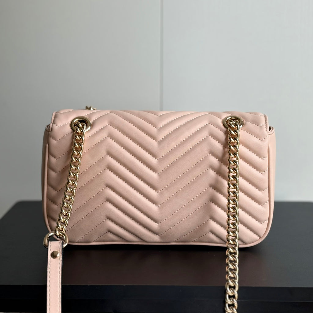 B1P36B69 Popular leather bag