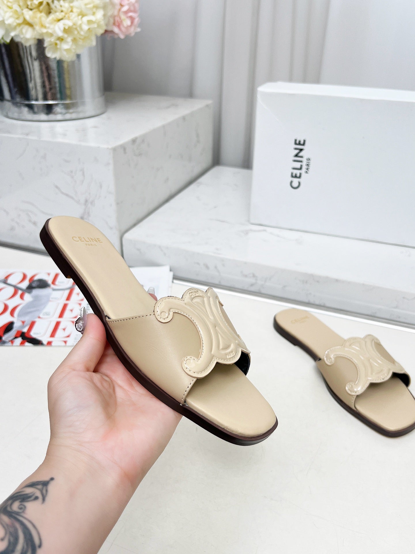 Z2Q55CL52 Popular  leather shoes