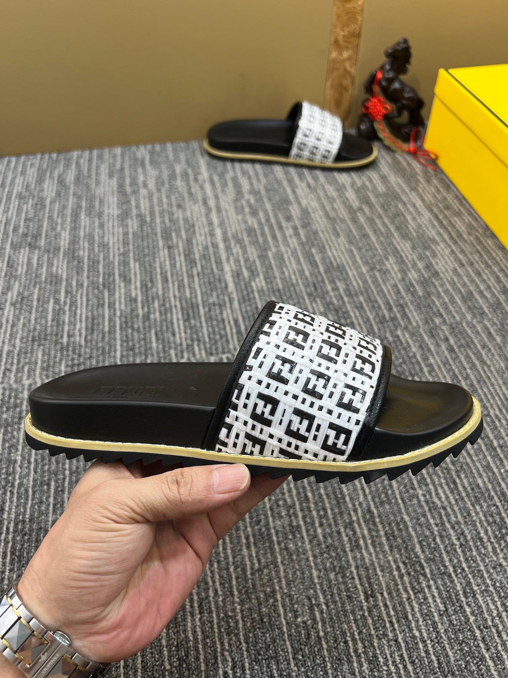 Z5XF104 Popular Slippers