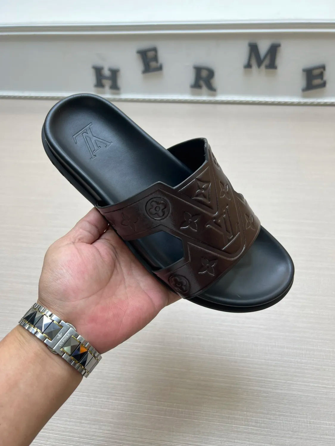Z5ZE67 Popular slippers