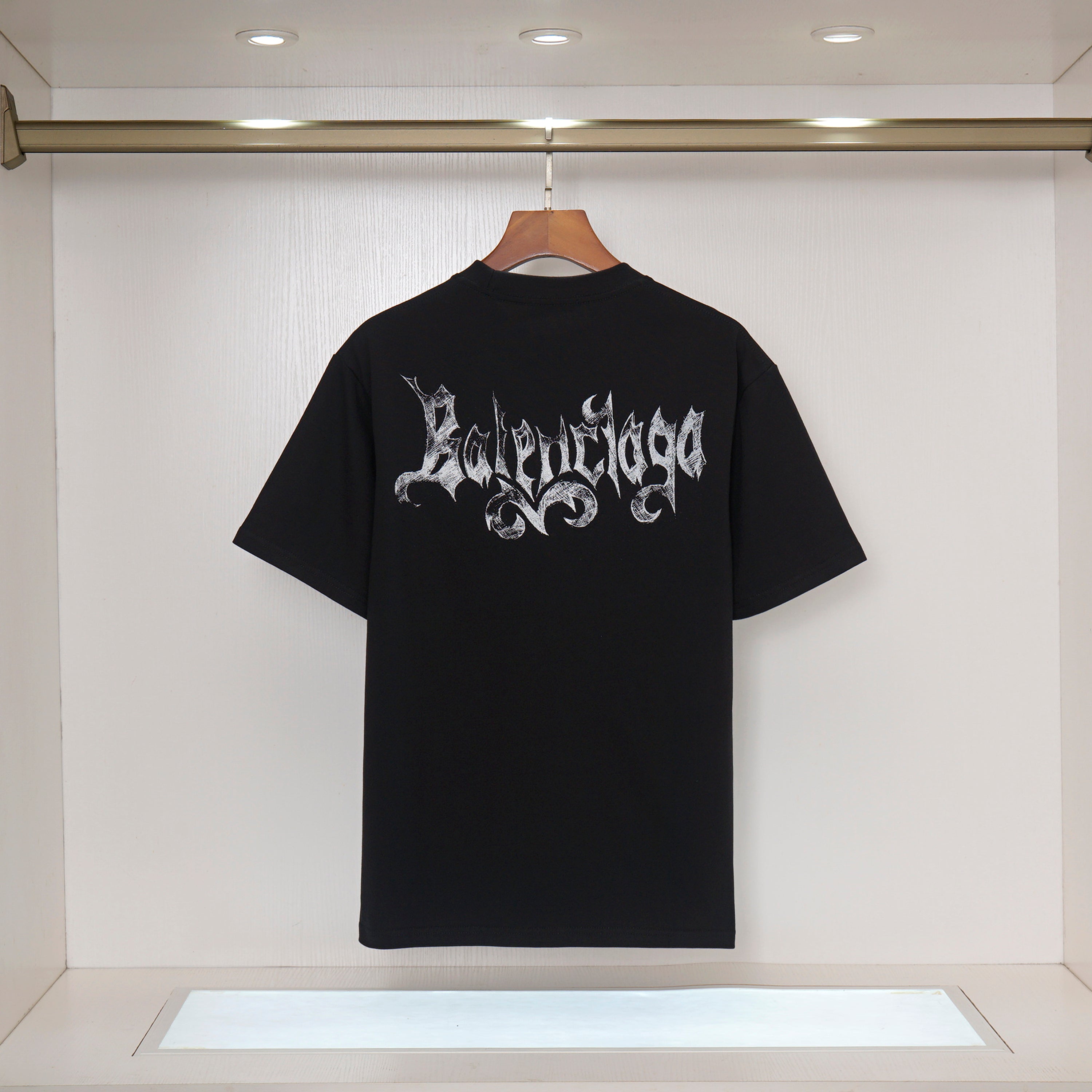 U1R76J9 Popular T-shirts