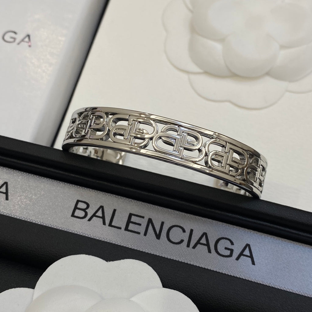 X1Z94J986K  Popular Bracelets