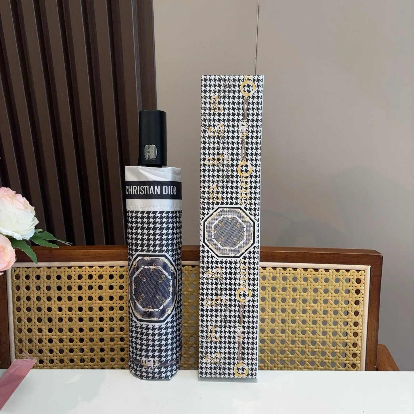 J1R85D79 Popular UV resistant umbrella