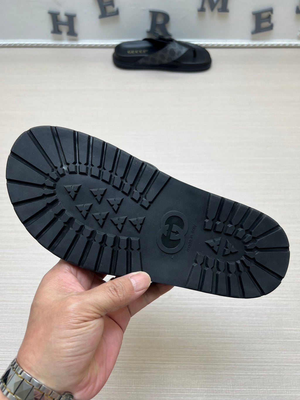 Z5ZB92 Popular slippers