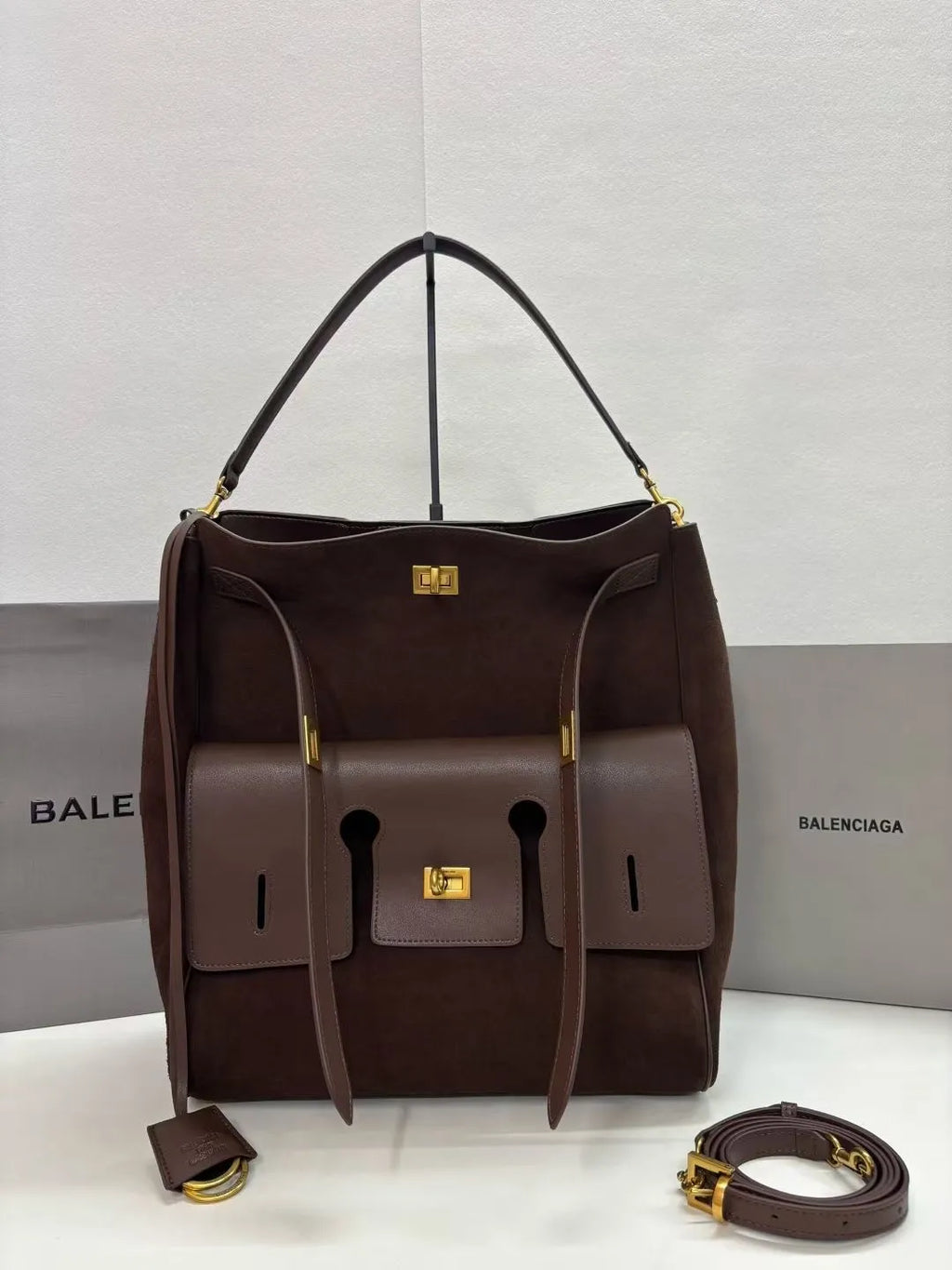 B1P36J121 Popular leather bag