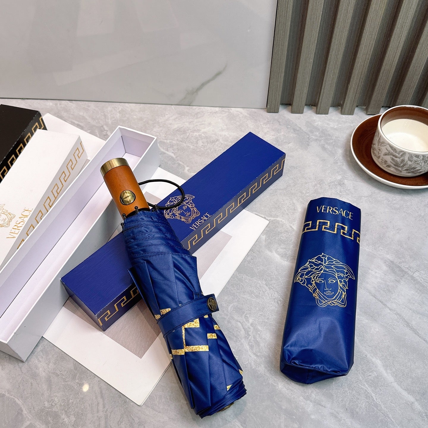 J1R85V110 Popular UV resistant umbrella