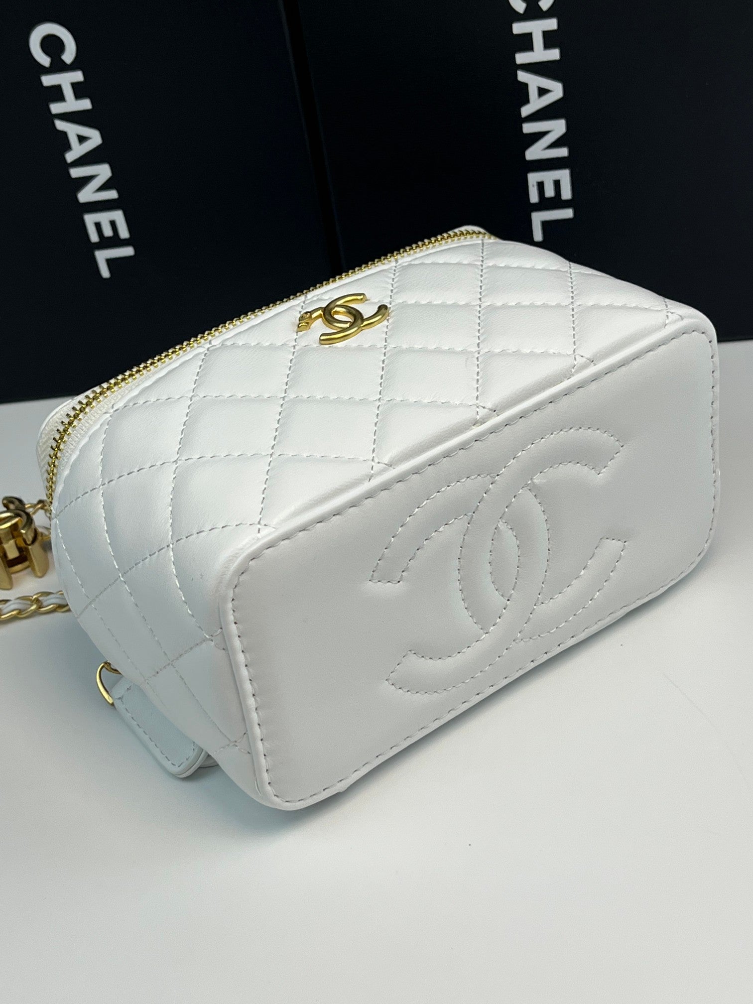 B1P36C83 Popular leather bag