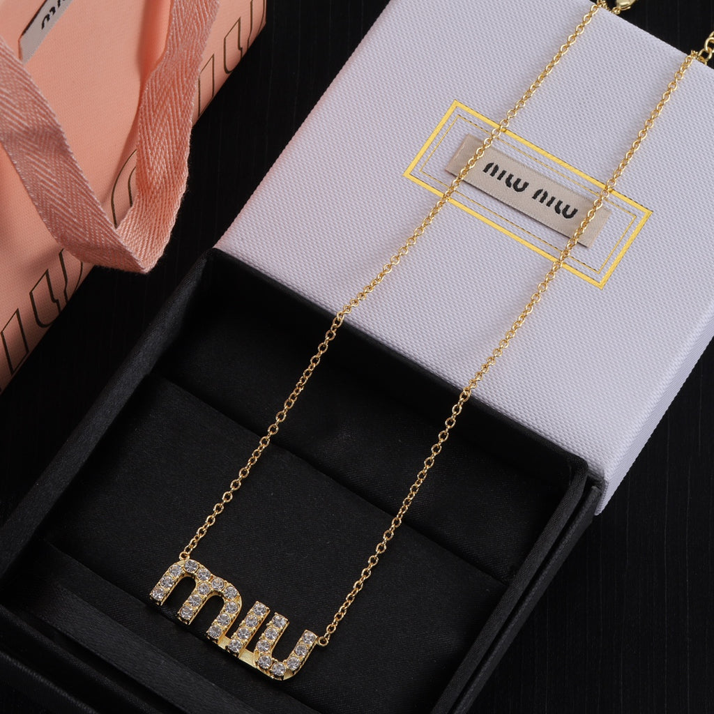 X1Z94A685K  Popular  Necklaces