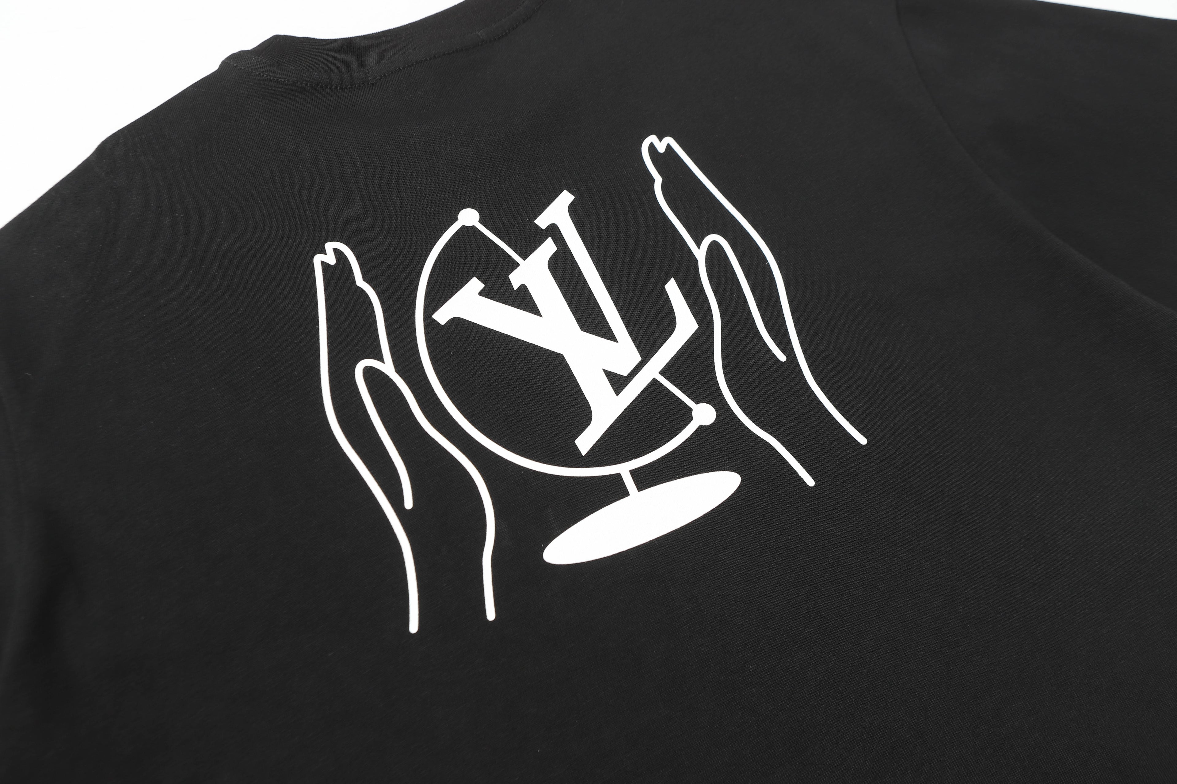 U1R45E149 Popular T-shirt