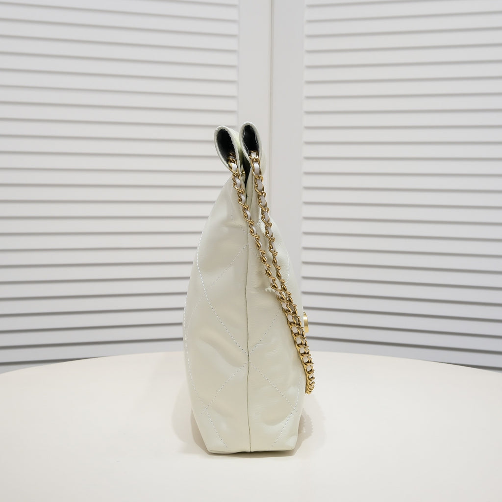B1X43C70 Popular  leather bag 