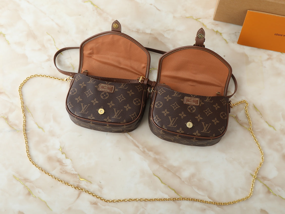 B1R115E158 Popular leather bag