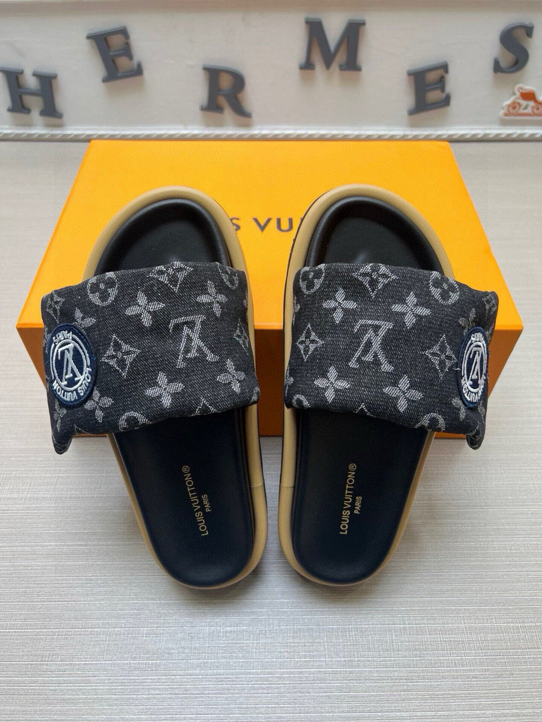 Z5QE7  Popular Slippers