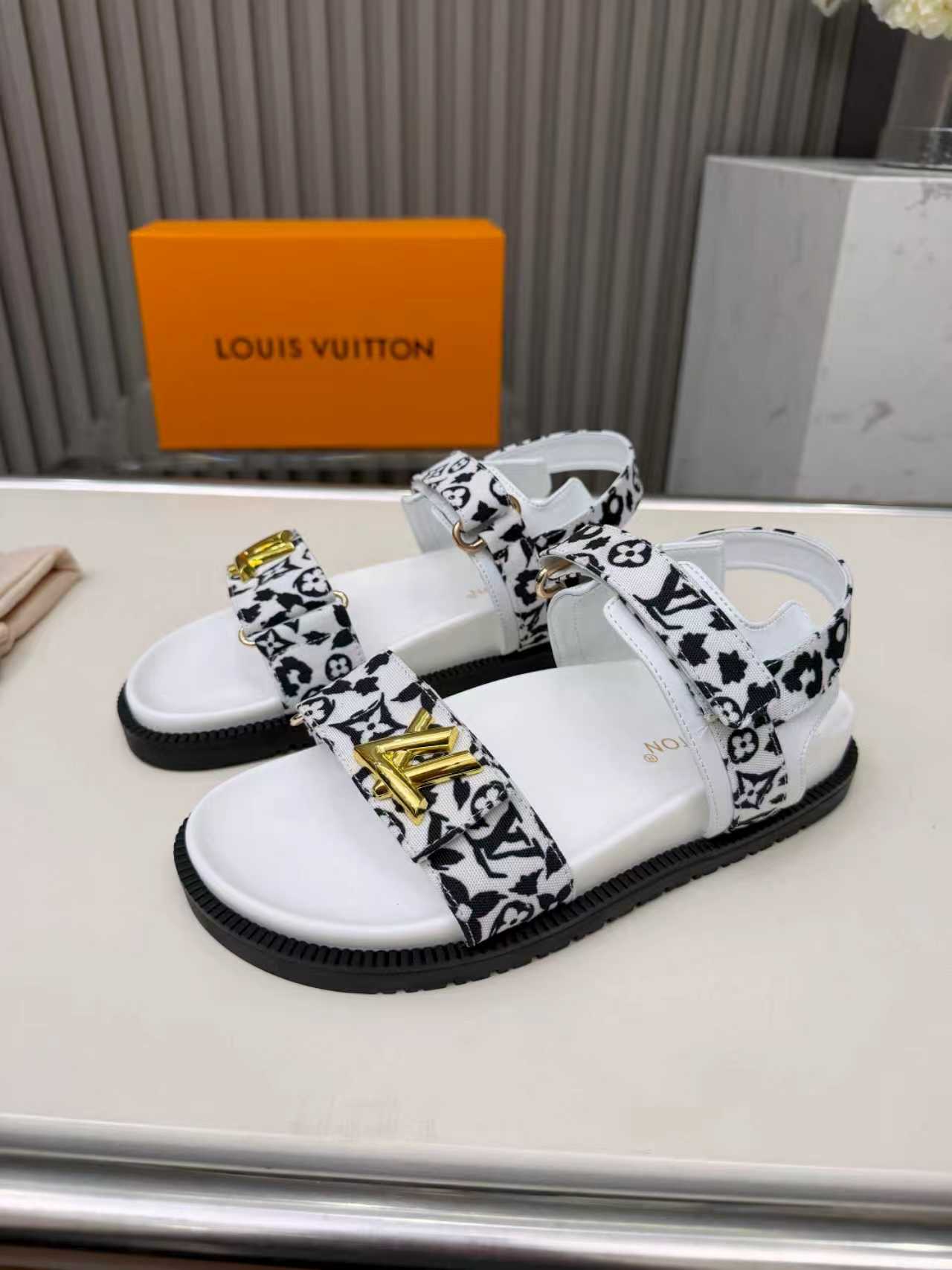 Z2P36E16 Popular high-quality Shoes