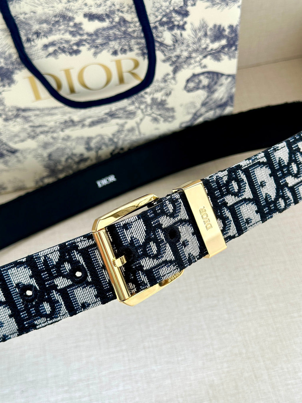P1Q115D26 Popular High quality belt With full package