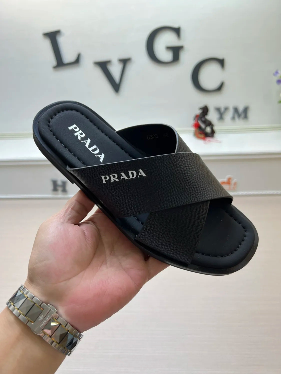 Z54PD72  Popular slippers