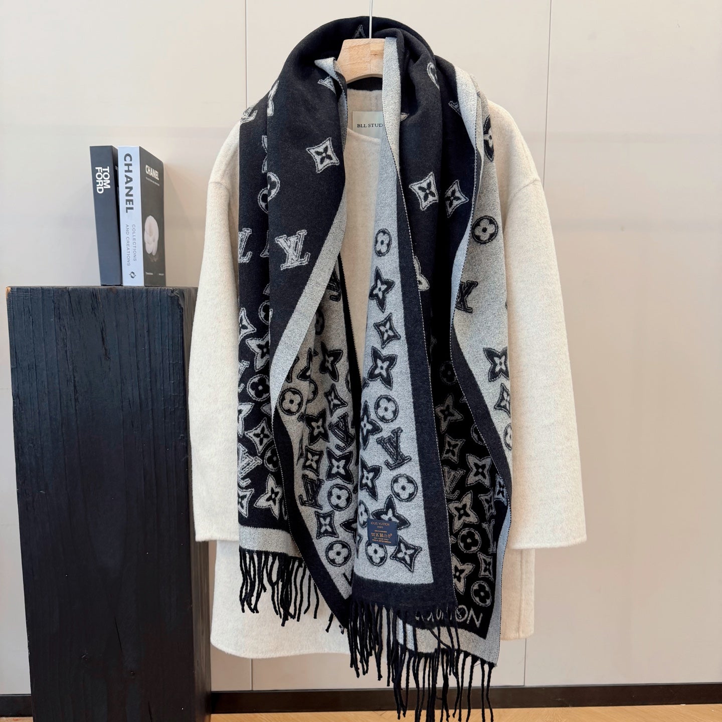 W1R86E57 Popular Winter Scarves